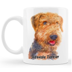 Kubek z psem rasy Airedale Terrier.