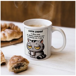Kubek z kotem i listą zadań