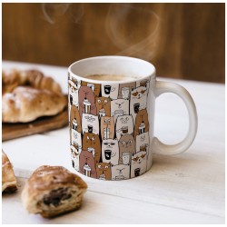 Kubek w koty pijące kawę. Dla miłośnika kotów.